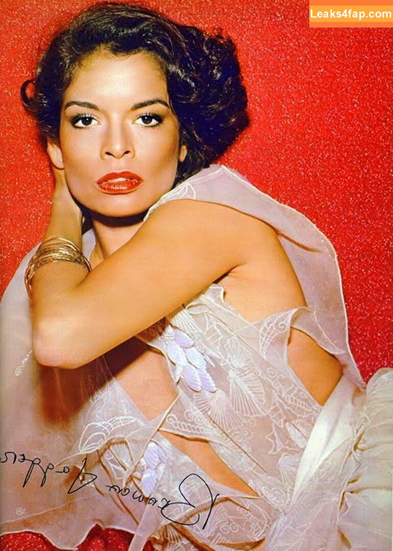 Vintage Starlets /  leaked photo photo #1211