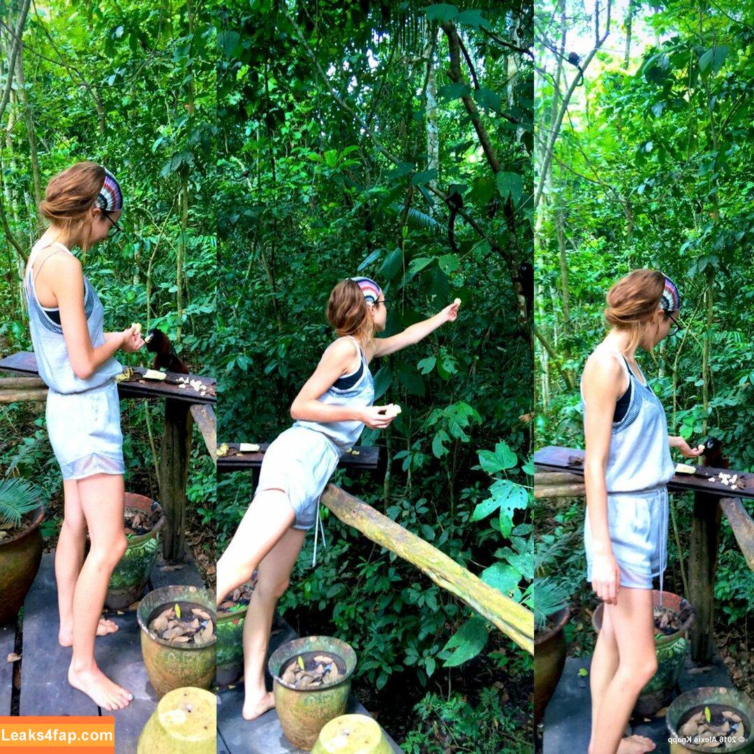 Vintage Starlets /  leaked photo photo #1230