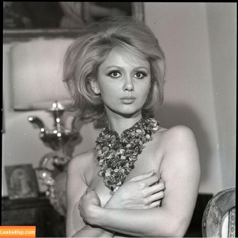 Vintage Starlets /  leaked photo photo #1680