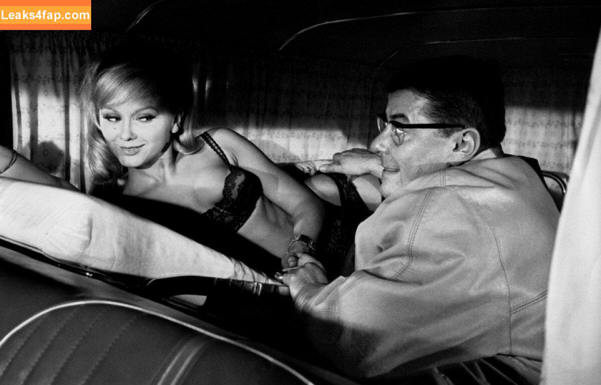 Vintage Starlets /  leaked photo photo #1695