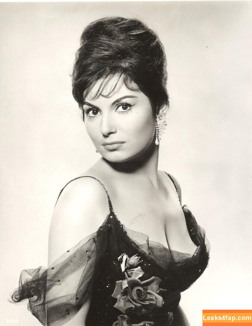 Vintage Starlets /  leaked photo photo #1738