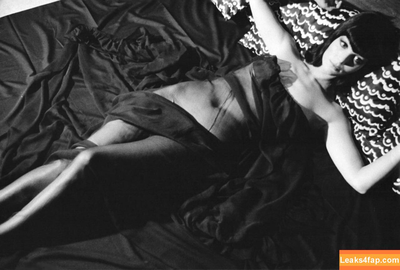 Vintage Starlets /  leaked photo photo #1829