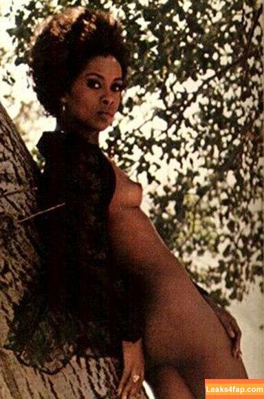 Vintage Starlets /  leaked photo photo #1859