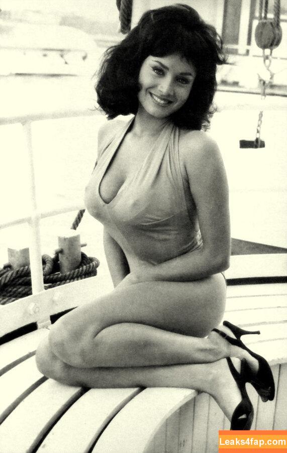 Vintage Starlets /  leaked photo photo #1987