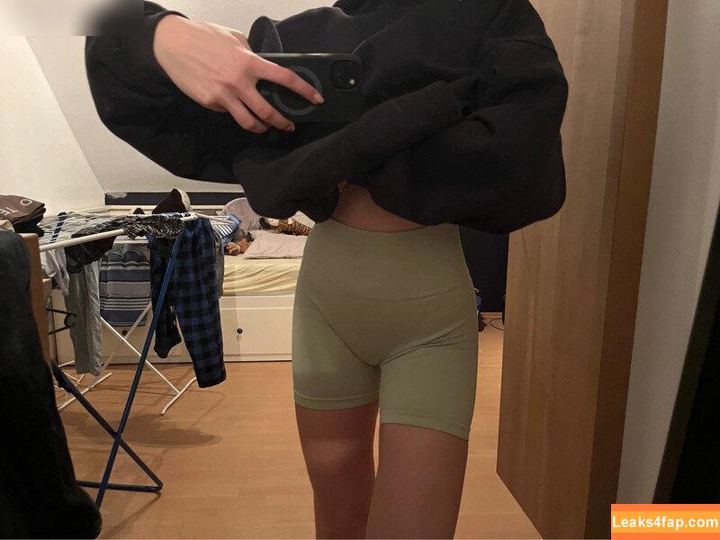 Vinted/eBay /  leaked photo photo #1071