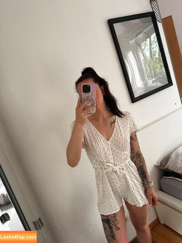 Vinted/eBay /  leaked photo photo #1631