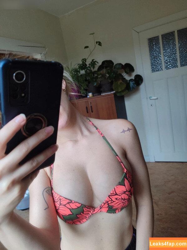 Vinted/eBay /  leaked photo photo #2950