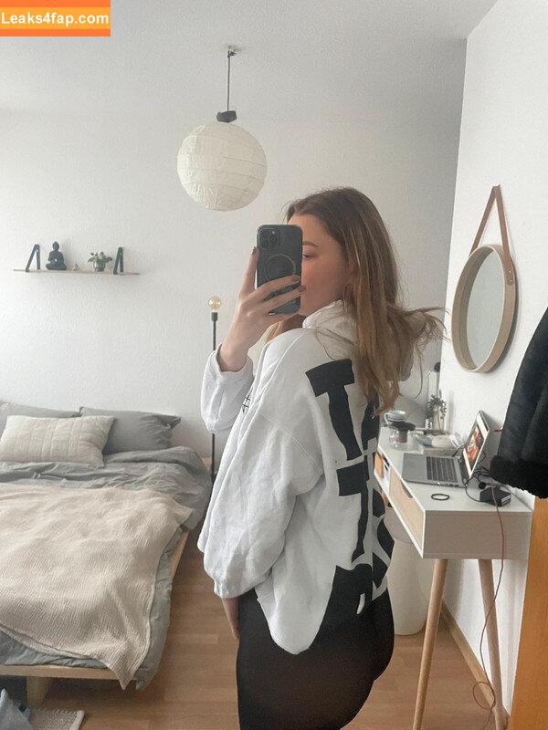 Vinted/eBay /  leaked photo photo #3108