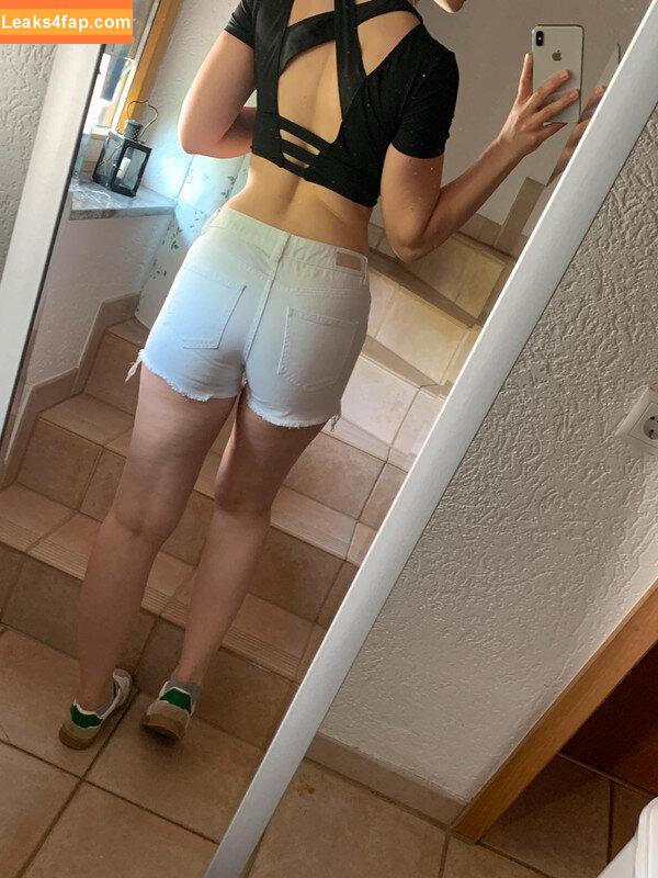 Vinted/eBay /  leaked photo photo #3324