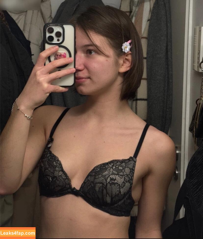 Vinted/eBay /  leaked photo photo #3879