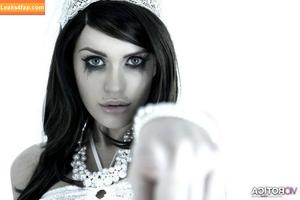 Violet Doll photo #0003