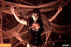 Violet Doll photo #0281