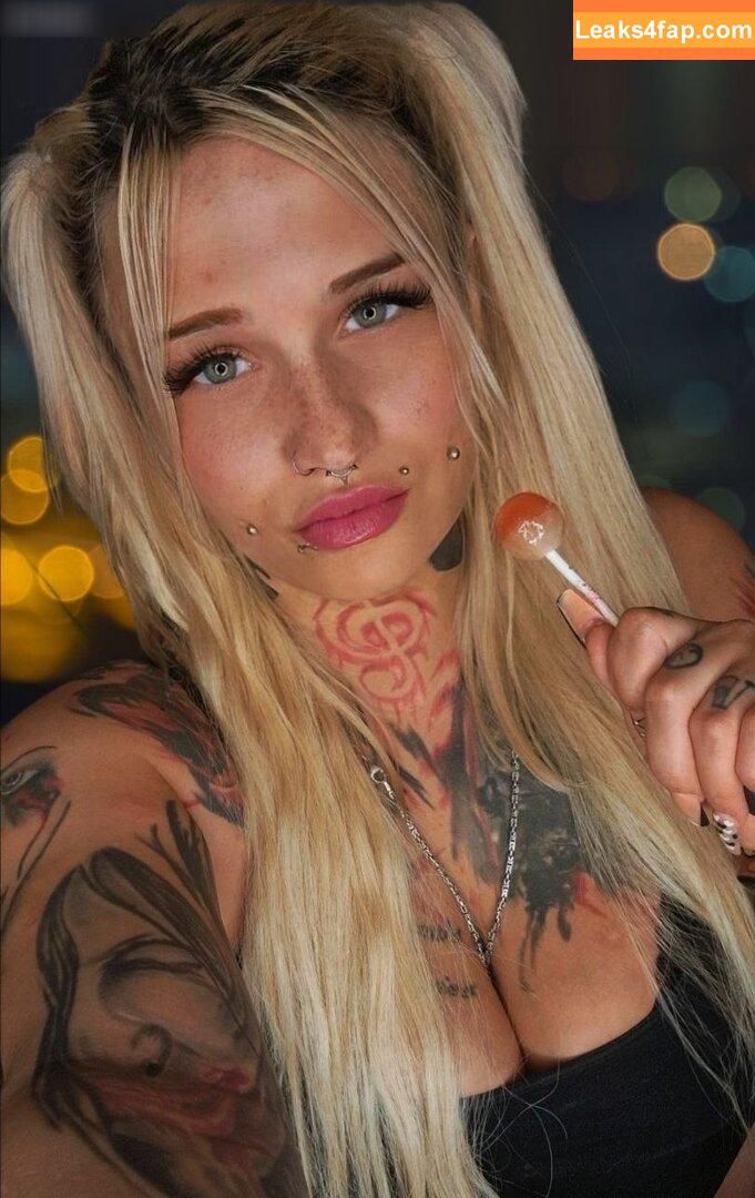 violet_kush /  leaked photo photo #0018