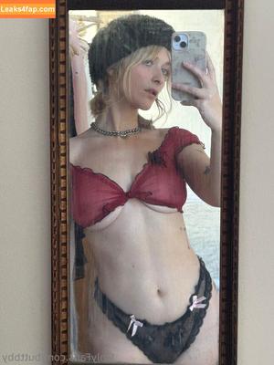 Violet Royal photo #0025