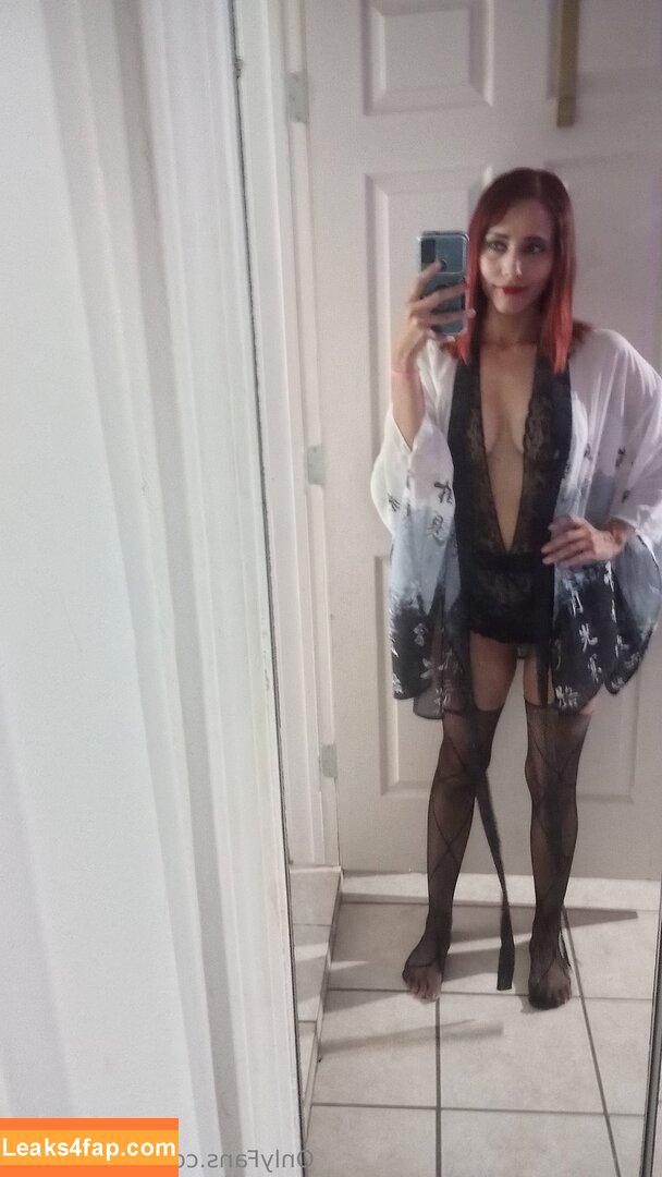 violetsky90 / glitterwave80s leaked photo photo #0019