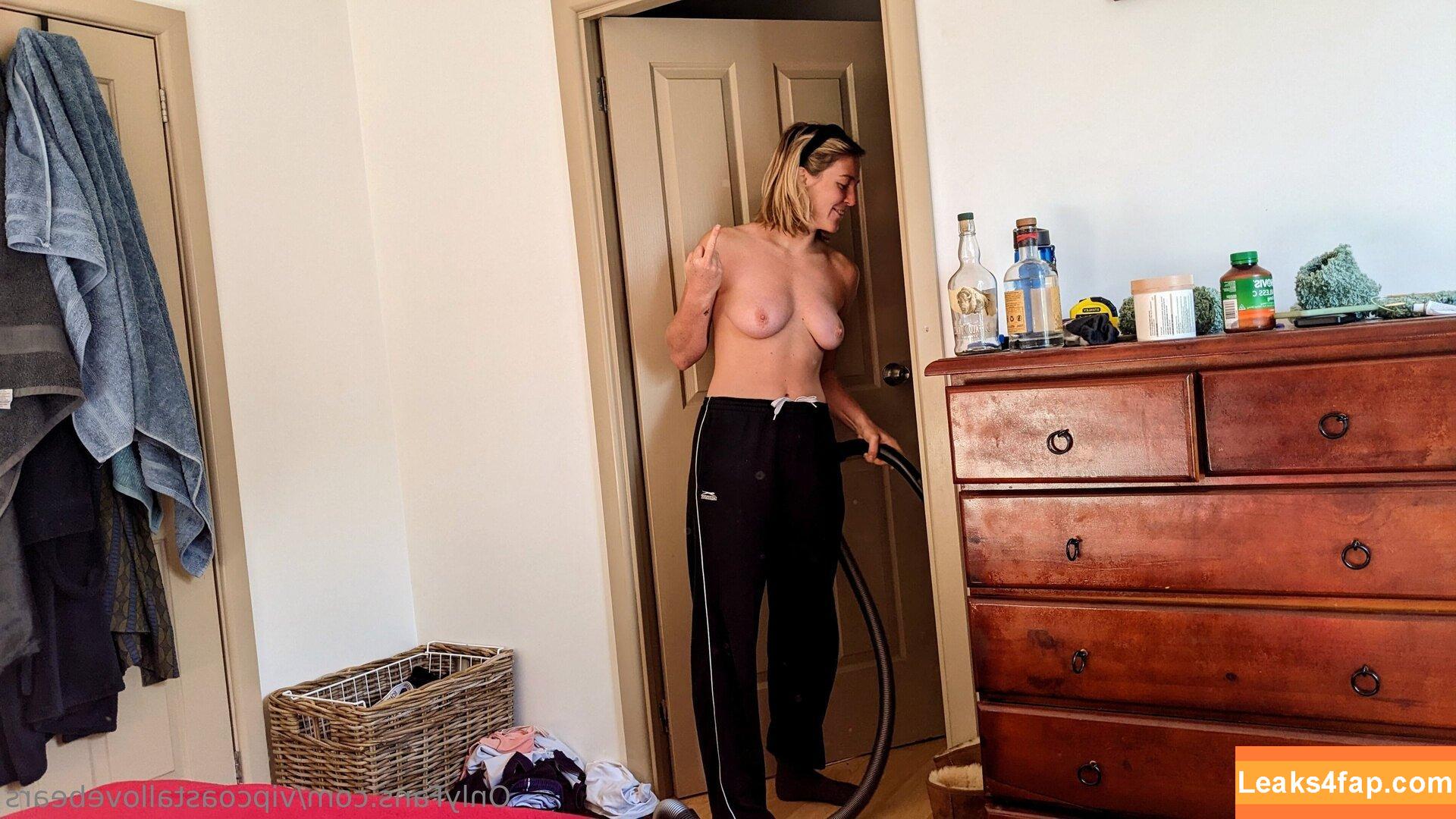 vipcoastallovebears /  leaked photo photo #0003