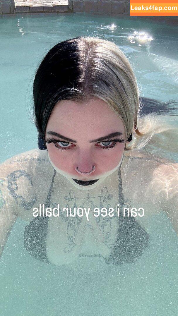 vipwaifueve /  leaked photo photo #0005