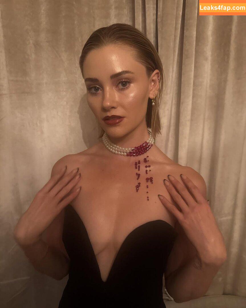 Virginia Gardner / Ginny / ginnygardner / https: слитое фото фото #0199