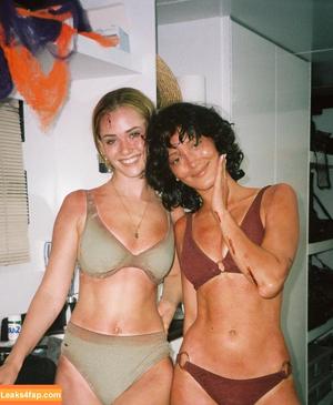 Virginia Gardner photo #0202