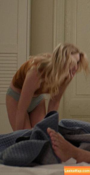 Virginia Gardner photo #0218