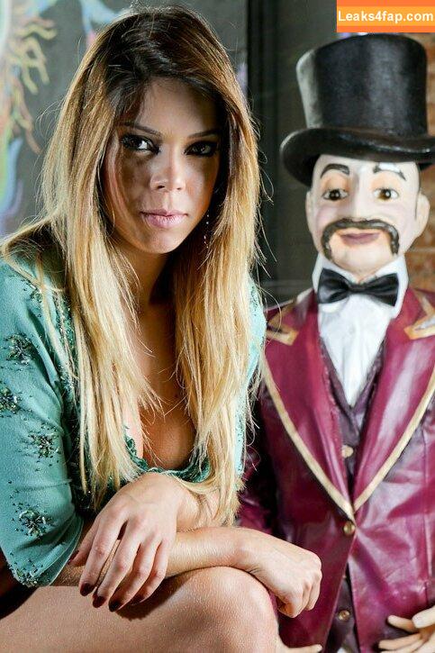Virgula Girl /  leaked photo photo #0016