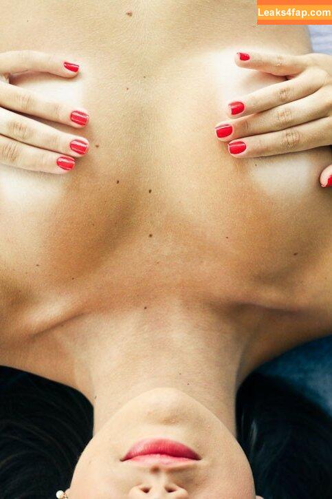 Virgula Girl /  leaked photo photo #0065