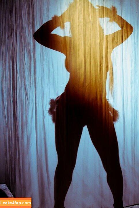 Virgula Girl /  leaked photo photo #0122