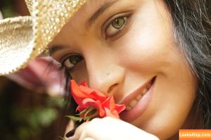 Virgula Girl photo #0866