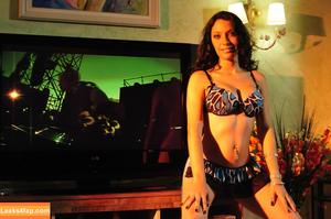 Virgula Girl photo #0886