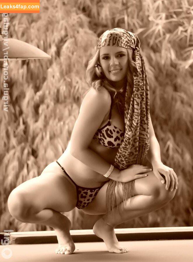 Virgula Girl /  leaked photo photo #1076