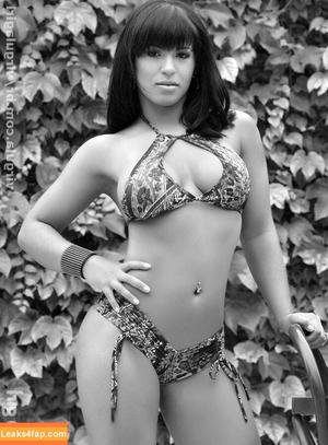Virgula Girl photo #1014