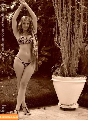 Virgula Girl photo #1072