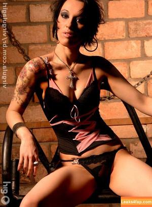 Virgula Girl photo #1674