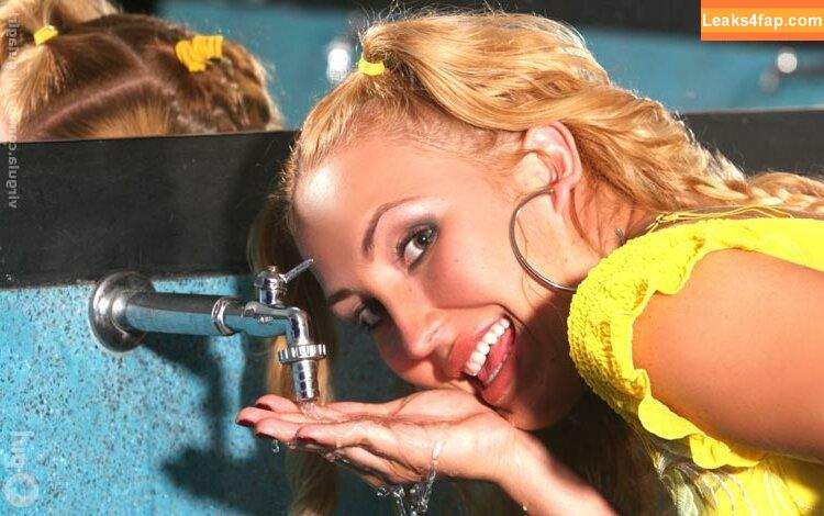 Virgula Girl /  leaked photo photo #3296
