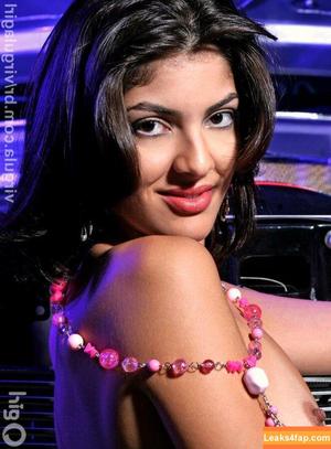 Virgula Girl photo #4214