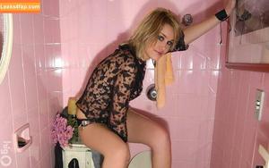 Virgula Girl photo #4322