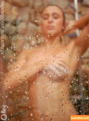 Virgula Girl photo #4550