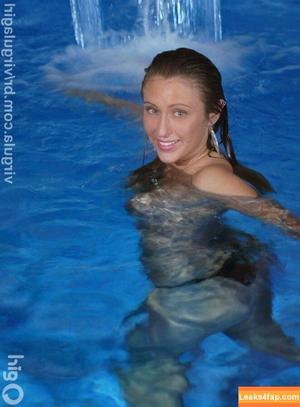 Virgula Girl photo #4593