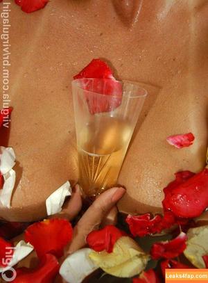 Virgula Girl photo #4770