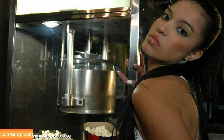 Virgula Girl /  слитое фото фото #5713