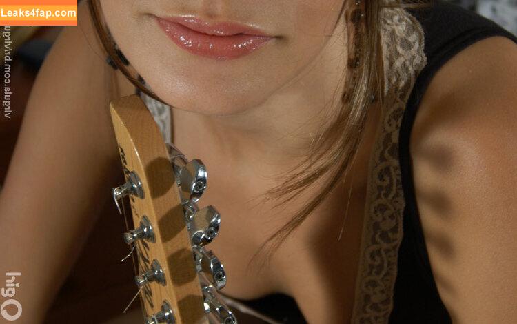 Virgula Girl /  слитое фото фото #5984