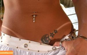 Virgula Girl photo #5040