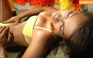 Virgula Girl photo #5325