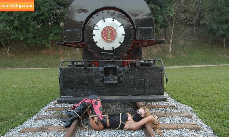 Virgula Girl /  слитое фото фото #6027