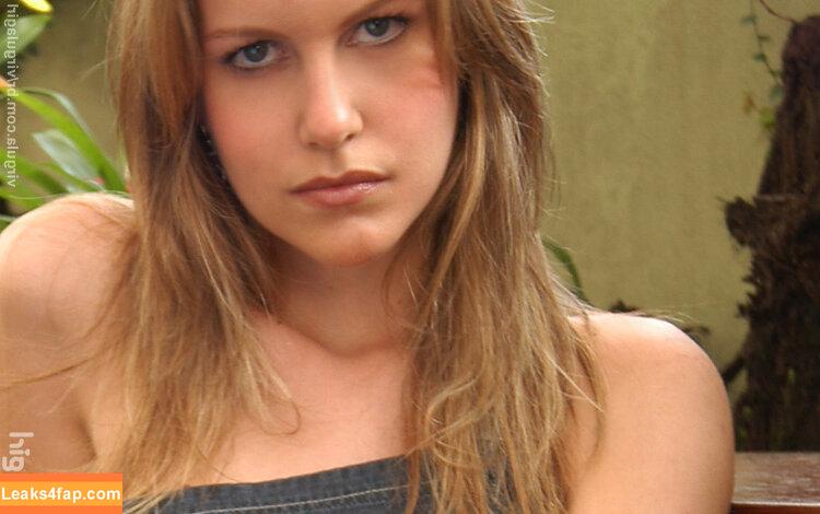 Virgula Girl /  слитое фото фото #6475