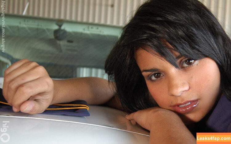 Virgula Girl /  слитое фото фото #6761