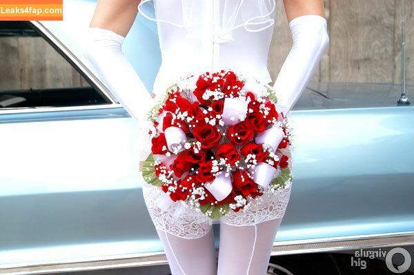 Virgula Girl /  слитое фото фото #6956