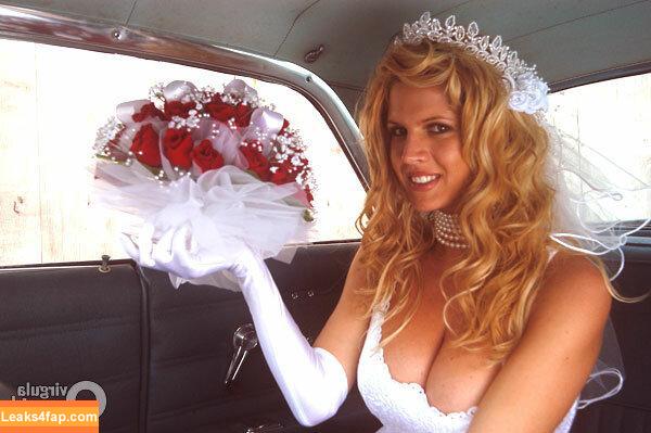 Virgula Girl /  слитое фото фото #6959