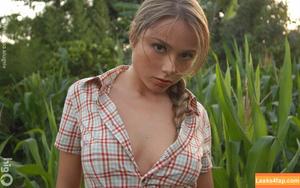 Virgula Girl фото #6445