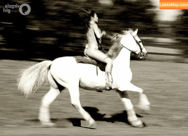 Virgula Girl /  leaked photo photo #7317